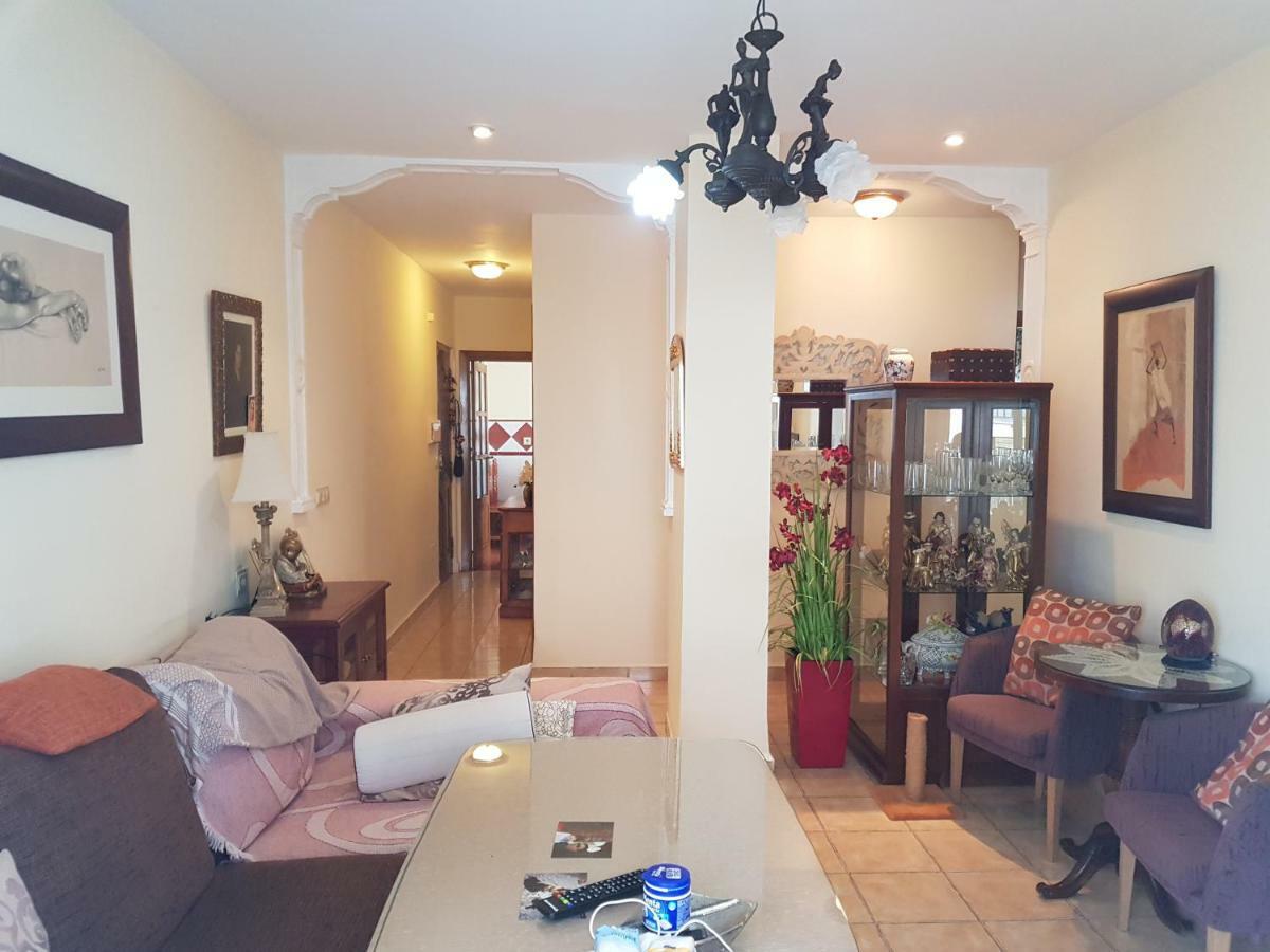 Апартаменты Tropical Avenida Andalucia Альмуньекар Экстерьер фото