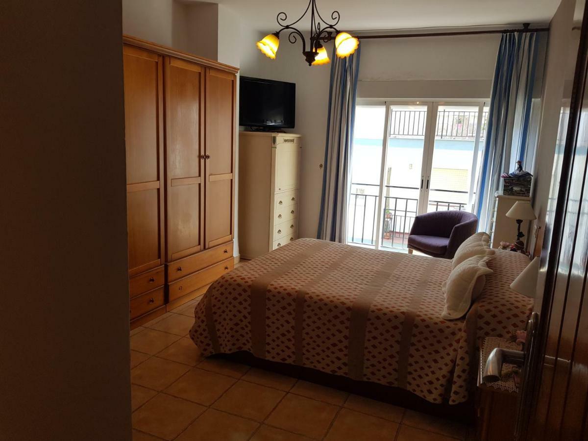 Апартаменты Tropical Avenida Andalucia Альмуньекар Экстерьер фото